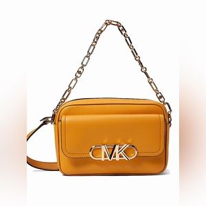 Beautiful Michael Kors Crossbag